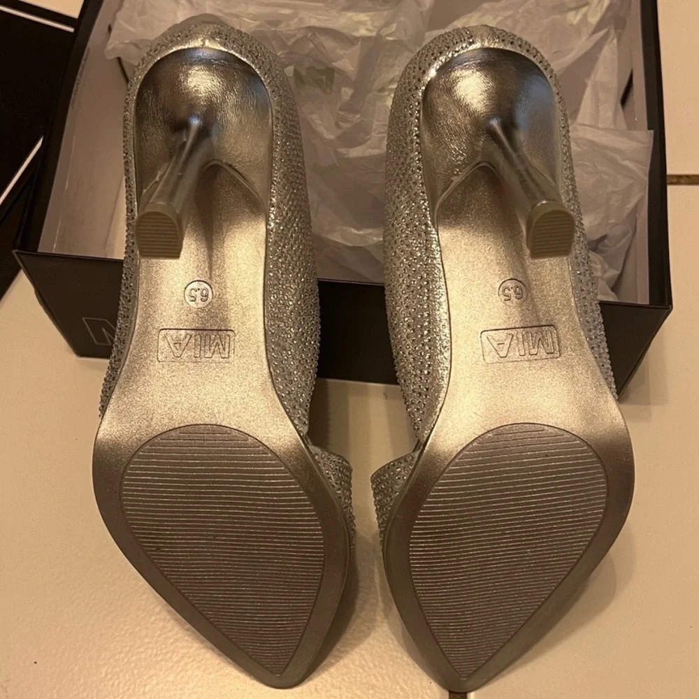 MIA Glittering Silver Heels - Picture 8 of 8